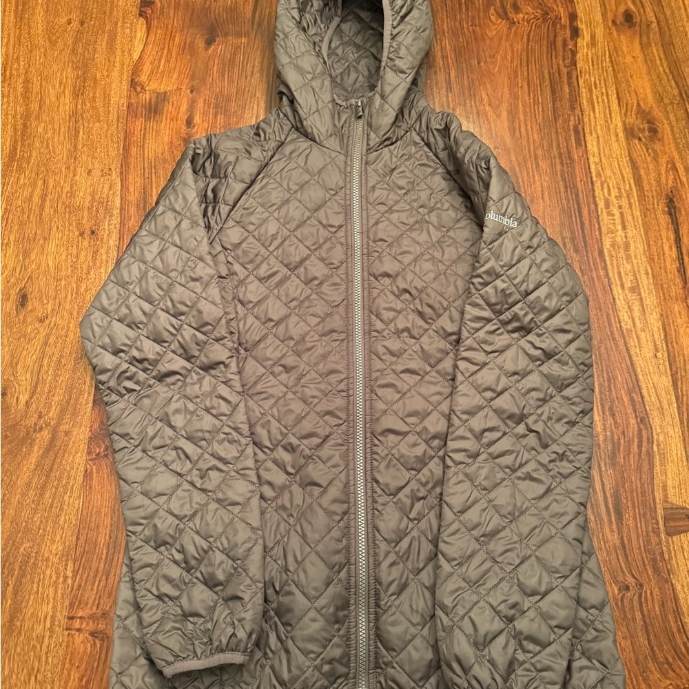 Columbia Quilted Hooded Jacket in Olive